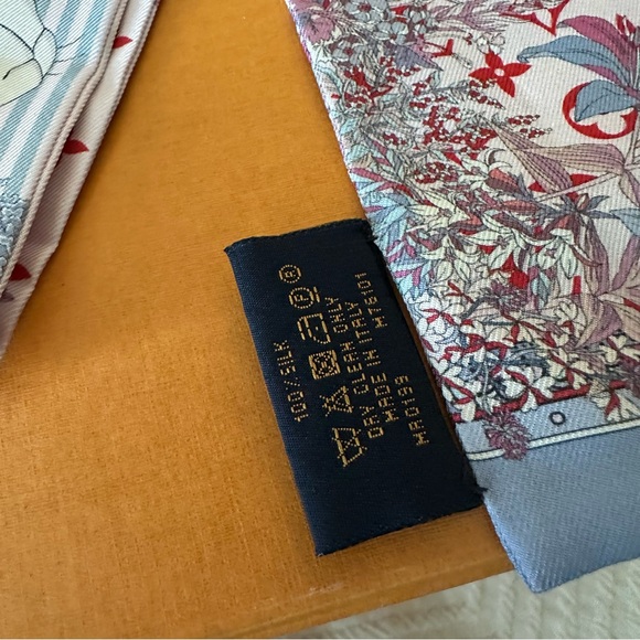 LV Pink Mouse Bandeau - Picture 11 of 14